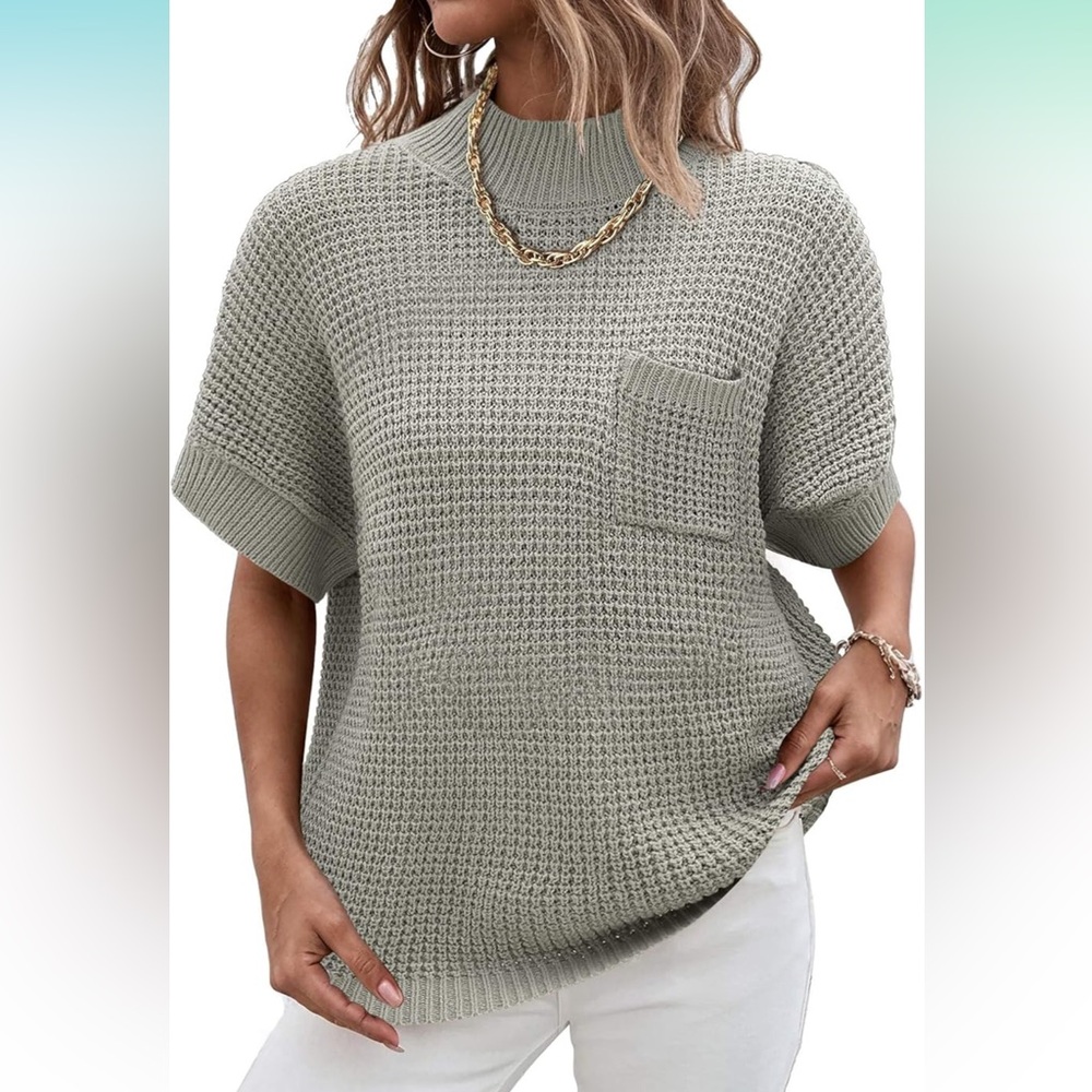 Textured Short-Sleeve Pocket Sweater - Gray